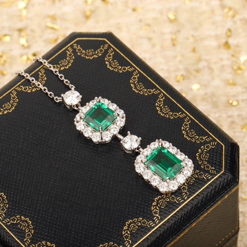 Sleek Gucci Necklaces 245831