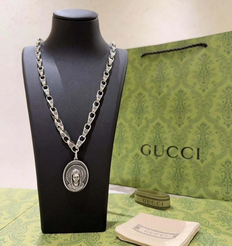 Minimalist Gucci Necklaces 246576