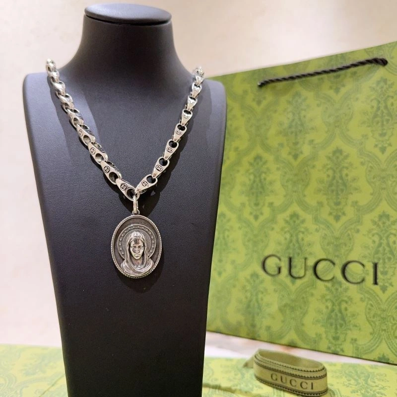 Minimalist Gucci Necklaces 246576