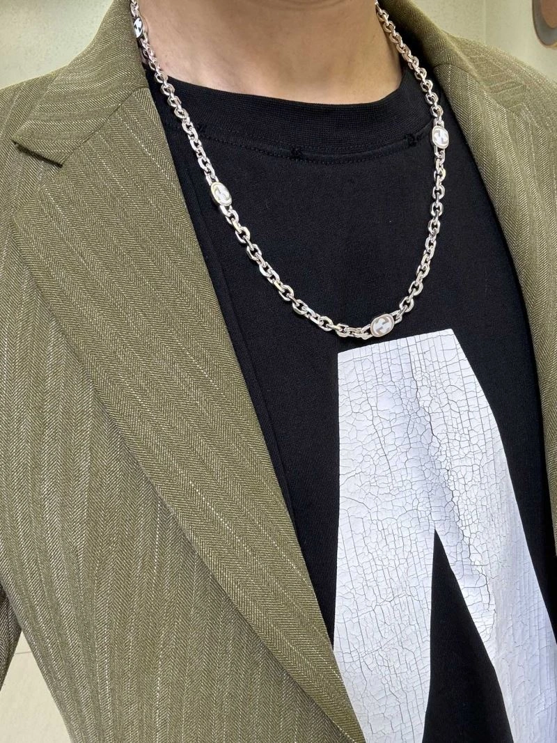Sporty Gucci Necklaces 246529