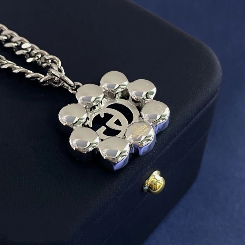 Fashionable Gucci Necklaces 246477