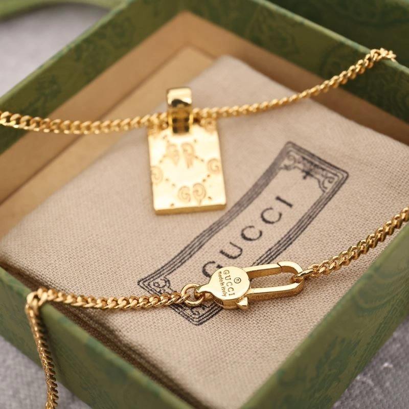 WellDesigned Gucci Necklaces 246428
