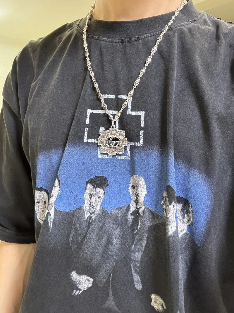 Tailored Gucci Necklaces 246446