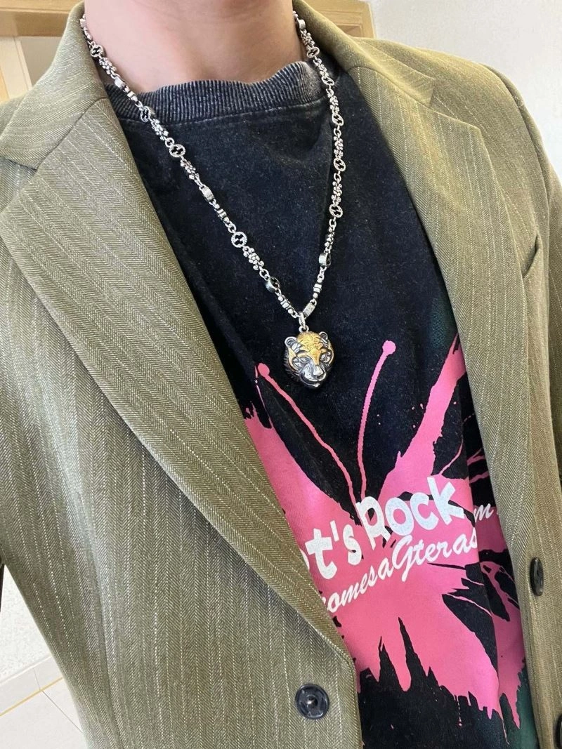 Supportive Gucci Necklaces 246189