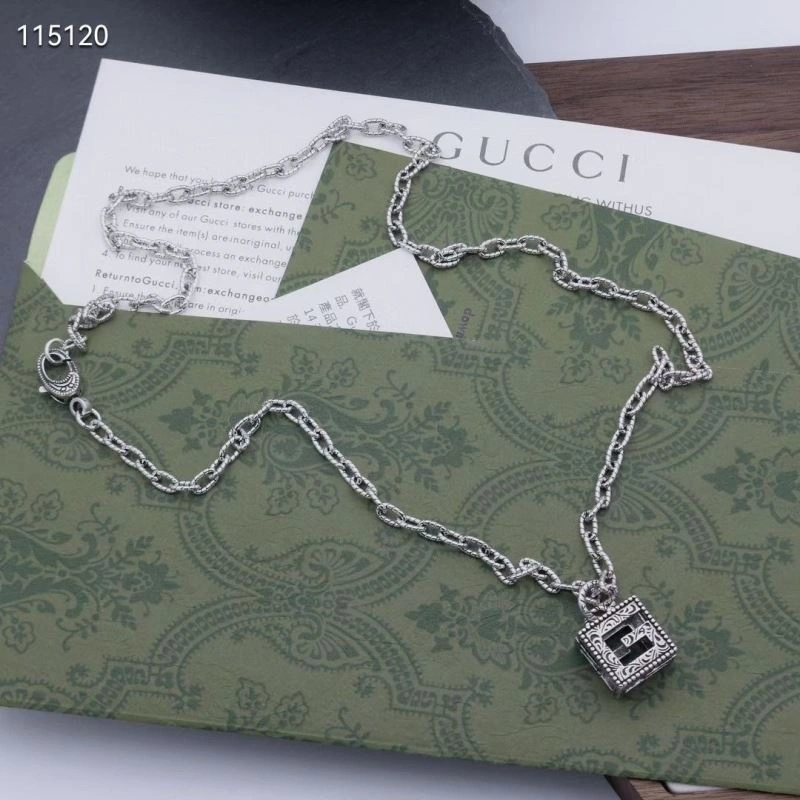 RelaxedFit Gucci Necklaces 246154