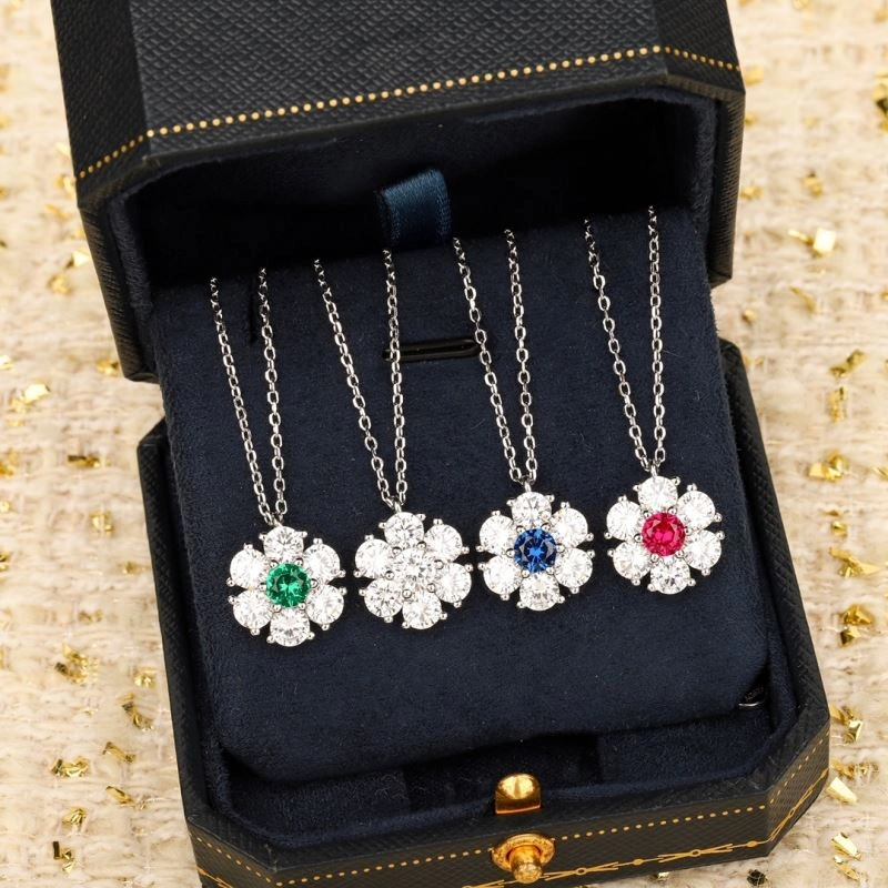 Gucci Necklaces AllSeason 246129