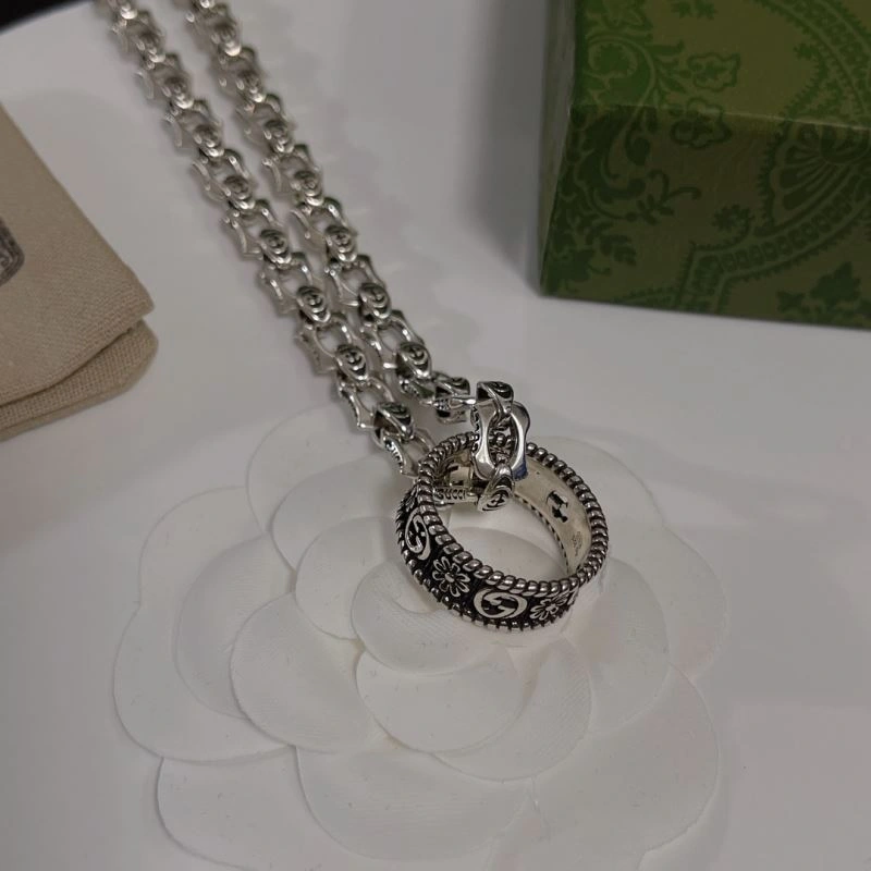 Gucci Necklaces Lightweight 246134