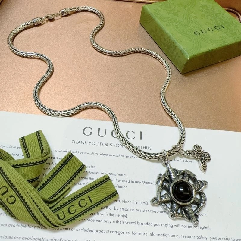 Vibrant Gucci Necklaces 246147
