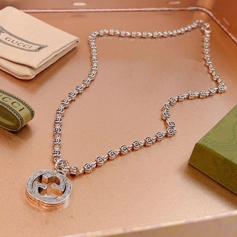 SmoothTexture Gucci Necklaces 246135