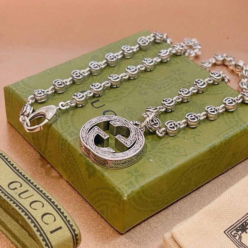 SmoothTexture Gucci Necklaces 246135