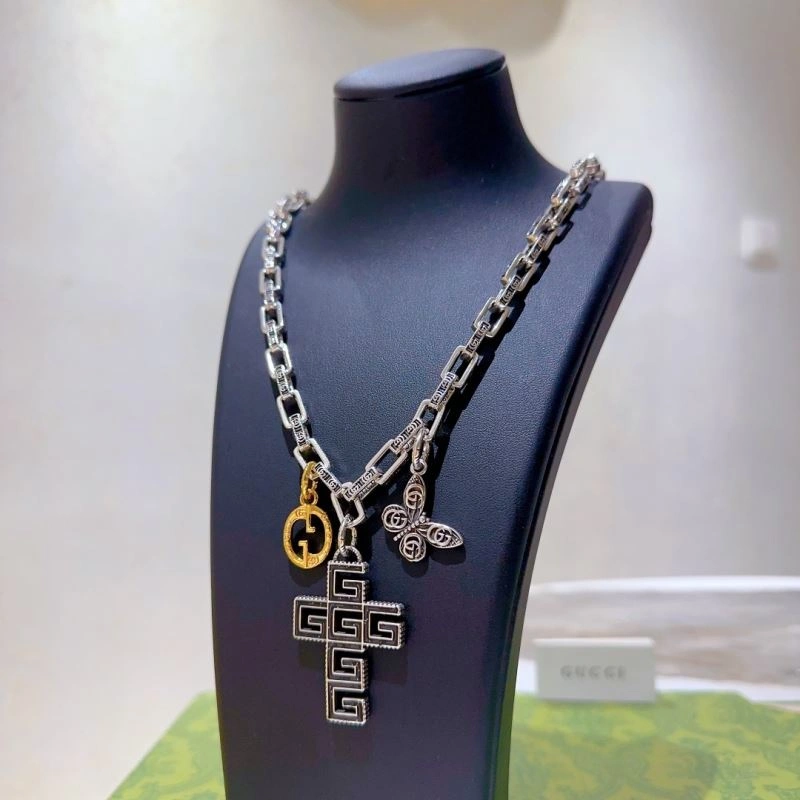 Sporty Gucci Necklaces 246104
