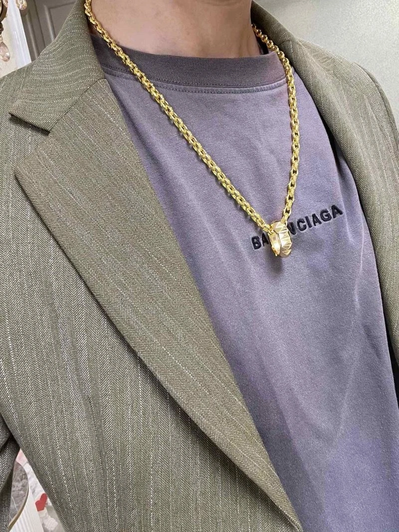 Gucci Necklaces Affordable 246103