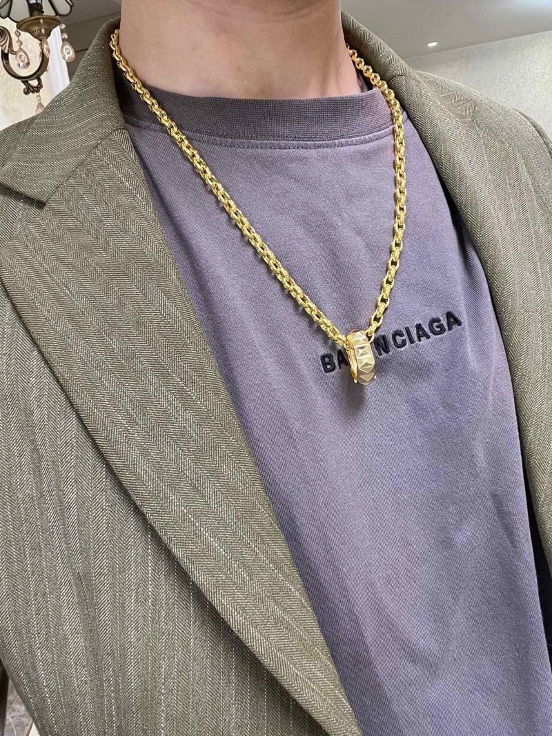 Gucci Necklaces Affordable 246103