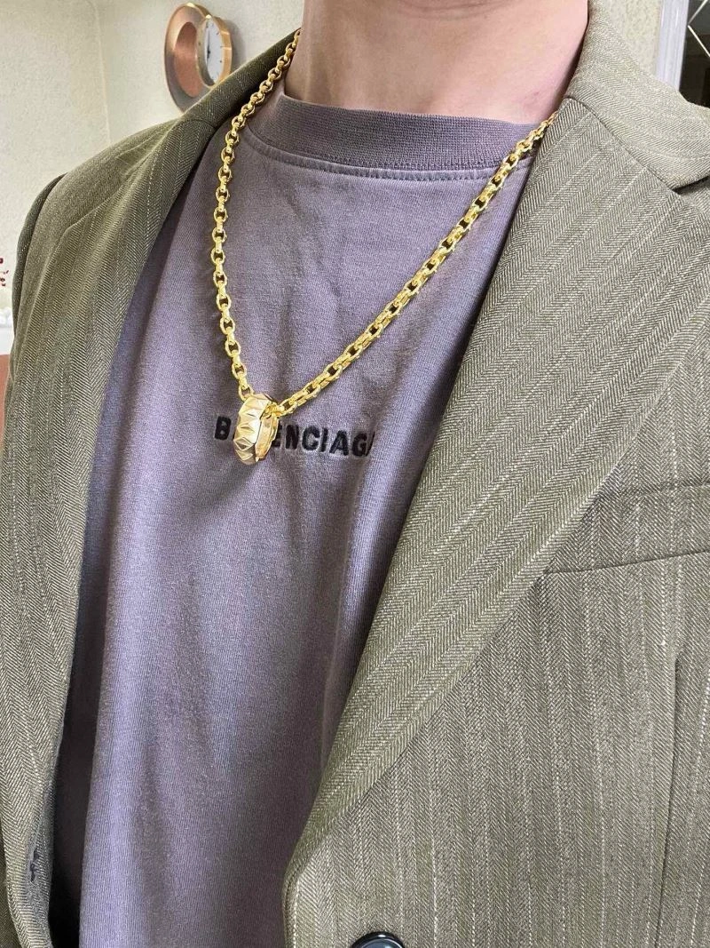 Gucci Necklaces Affordable 246103