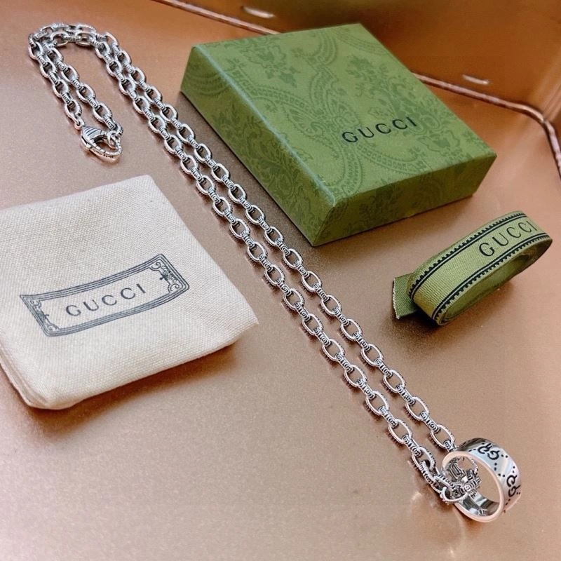 Gucci Necklaces Lightweight 246101