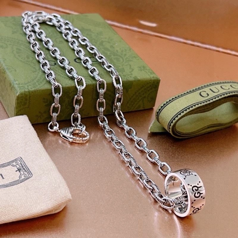 Gucci Necklaces Lightweight 246101