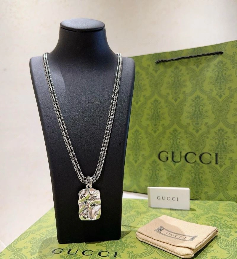 RelaxedFit Gucci Necklaces 245653