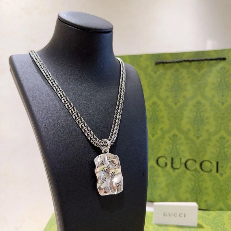 RelaxedFit Gucci Necklaces 245653