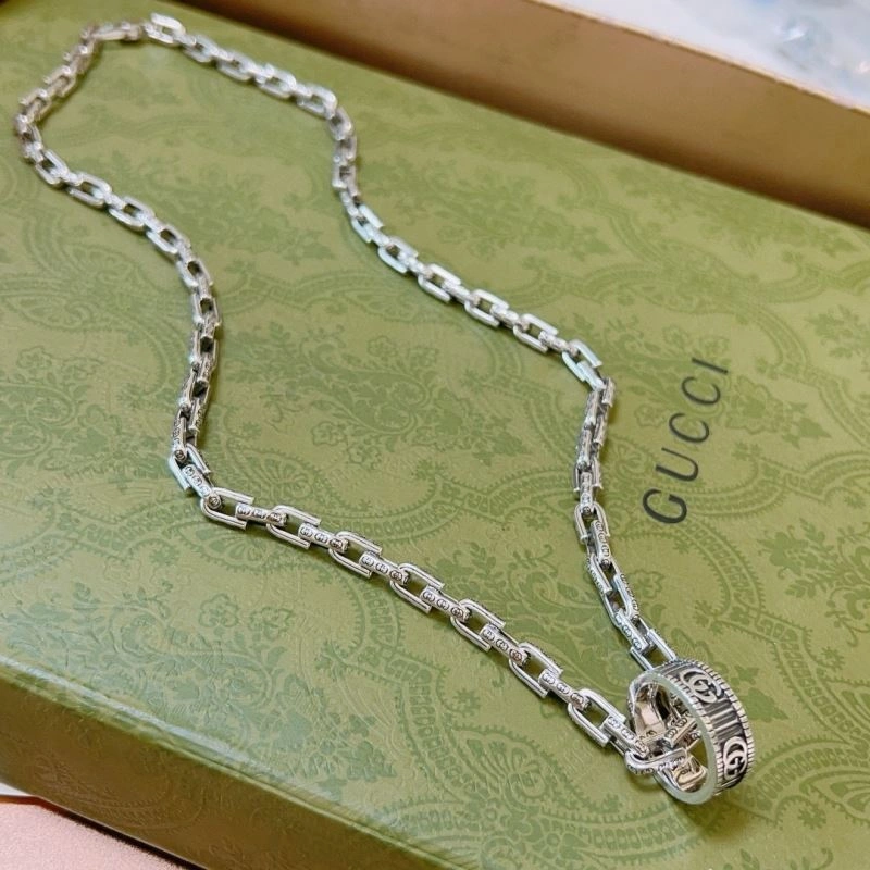 Gucci Necklaces Sleek 245647