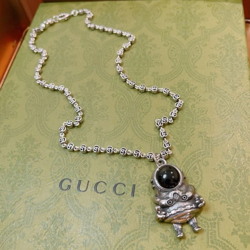 WaterResistant Gucci Necklaces 245657