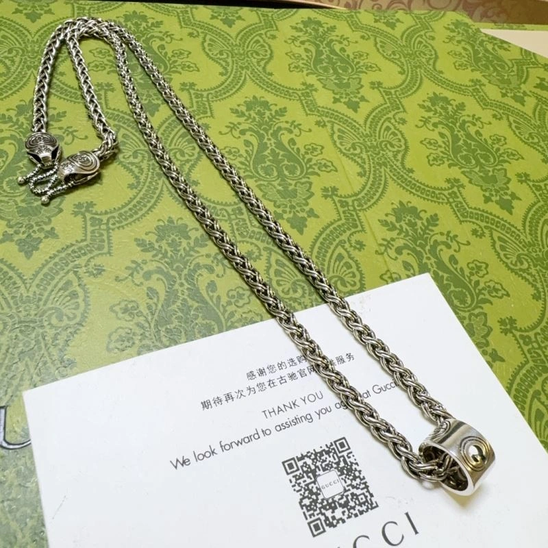 Gucci Necklaces Sleek 245650