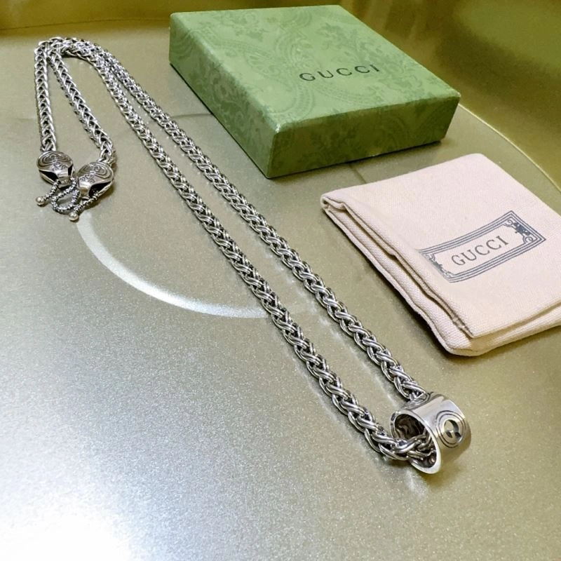 Gucci Necklaces Sleek 245650