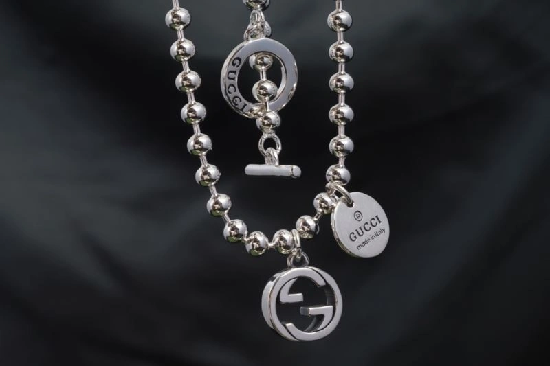 ZipUp Gucci Necklaces 245589
