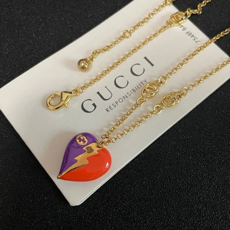 Snug Gucci Necklaces 245606