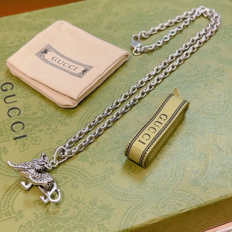 SmoothTexture Gucci Necklaces 245592