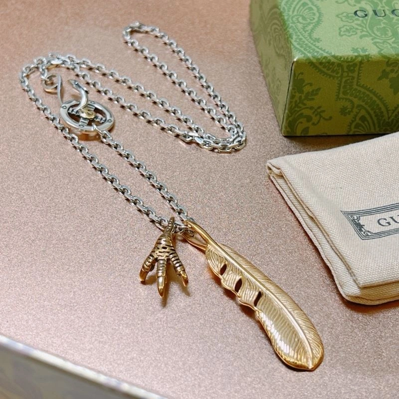 Trendsetting Gucci Necklaces 245598