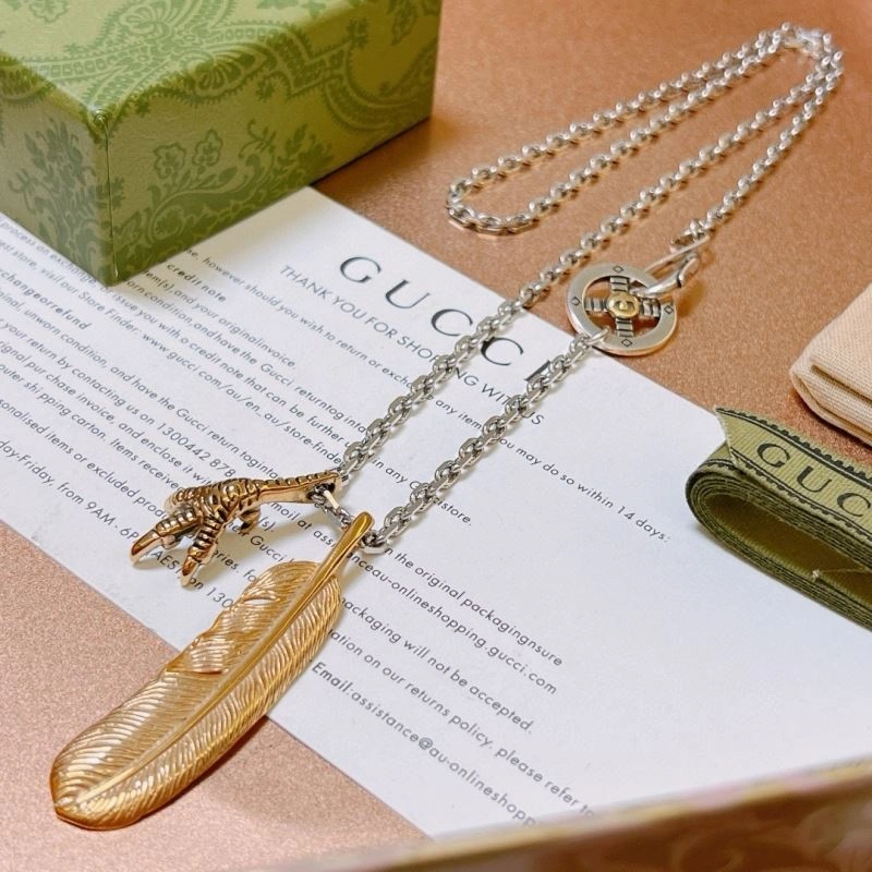 Trendsetting Gucci Necklaces 245598