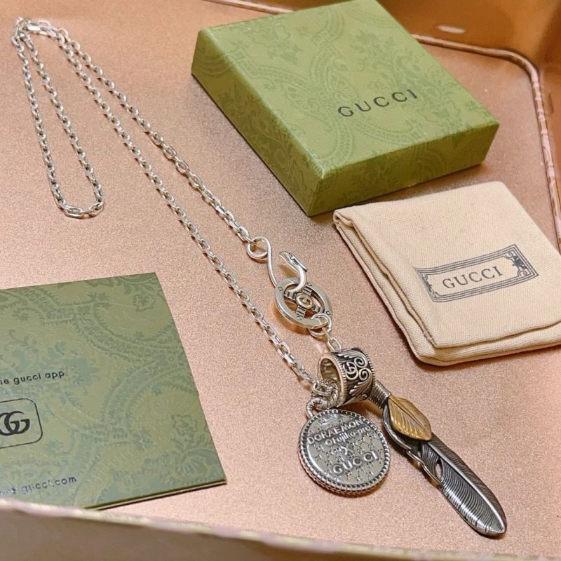 Stylish Gucci Necklaces 245584