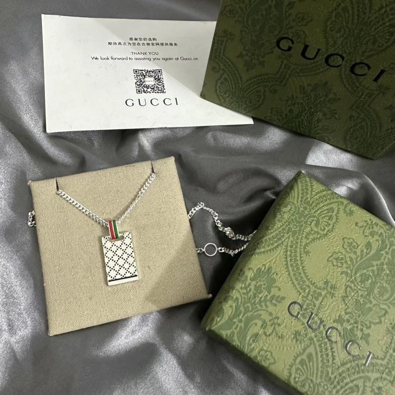 Compact Gucci Necklaces 245577