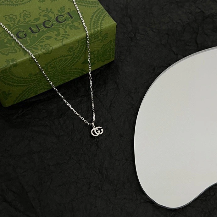 SmoothTexture Gucci Necklaces 245387