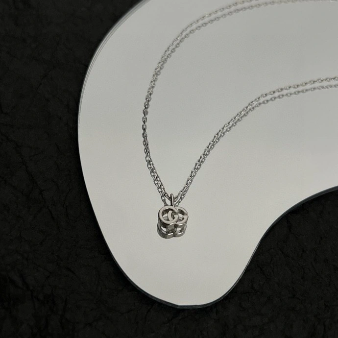 SmoothTexture Gucci Necklaces 245387