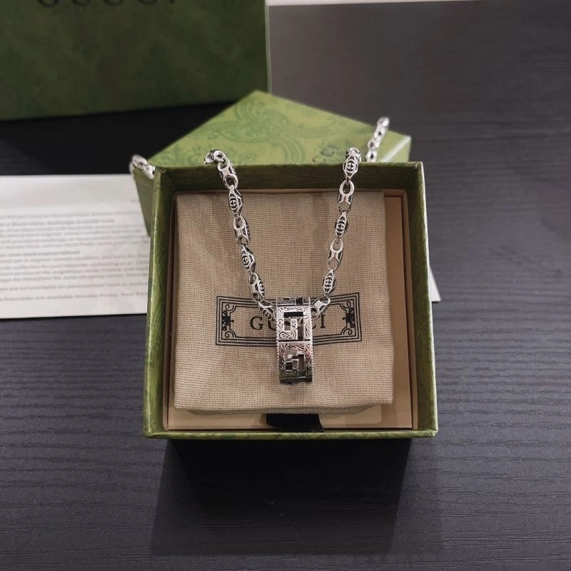 Gucci Necklaces Packable 245395