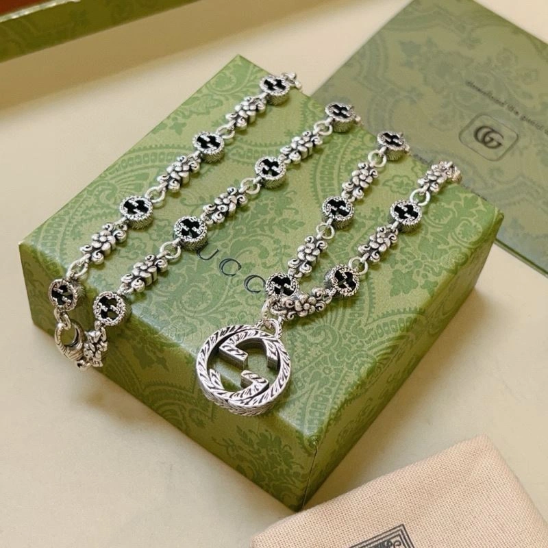 MultiPurpose Gucci Necklaces 245400
