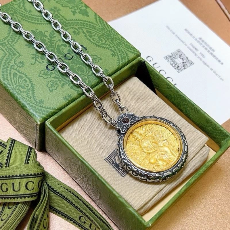 Compact Gucci Necklaces 245377