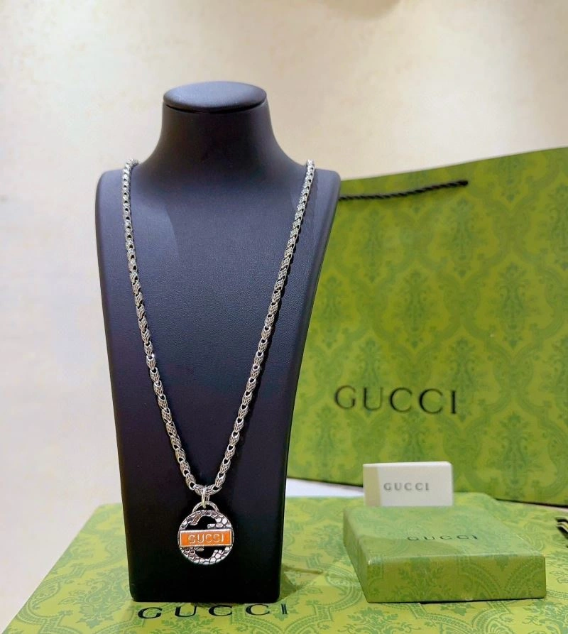 Snug Gucci Necklaces 245358