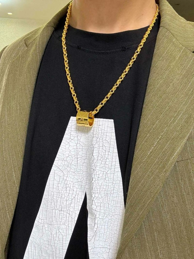 Stylish Gucci Necklaces 245333