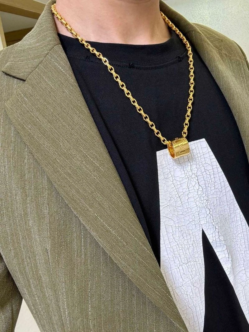 Stylish Gucci Necklaces 245333