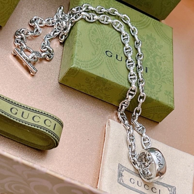 Gucci Necklaces Lightweight 245108
