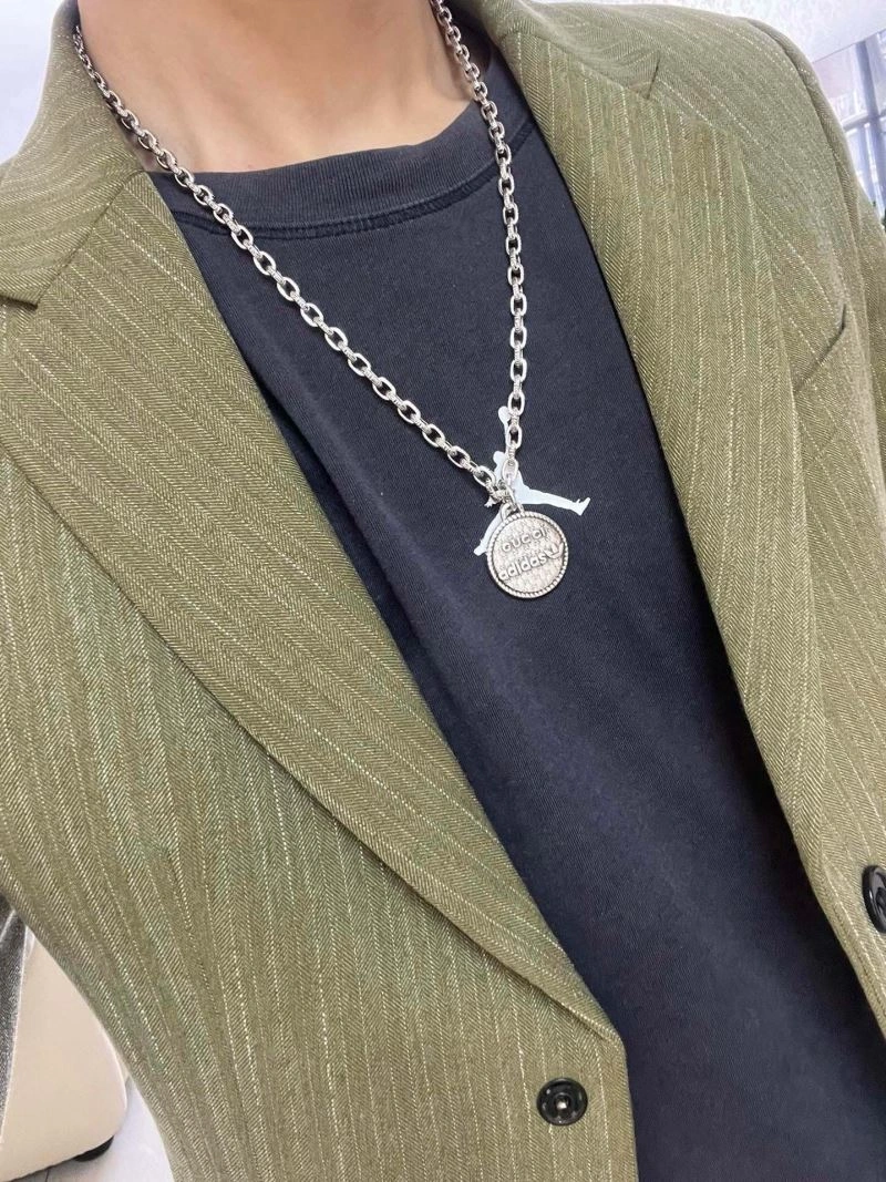 Stylish Gucci Necklaces 245112