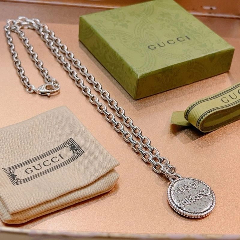 Stylish Gucci Necklaces 245112