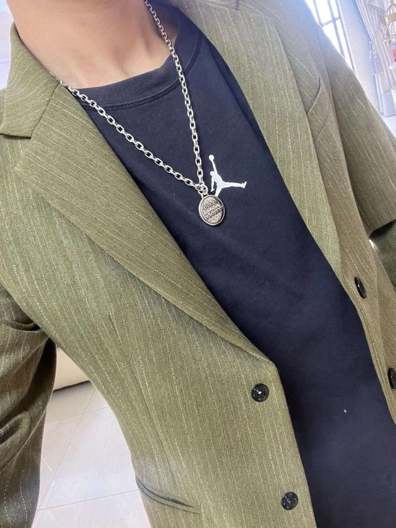 Stylish Gucci Necklaces 245112