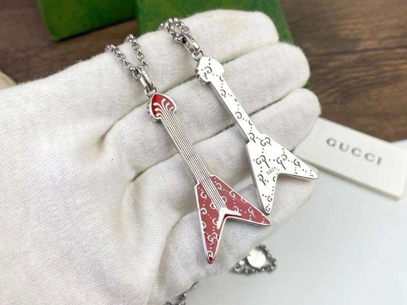 Stylish Gucci Necklaces 245077