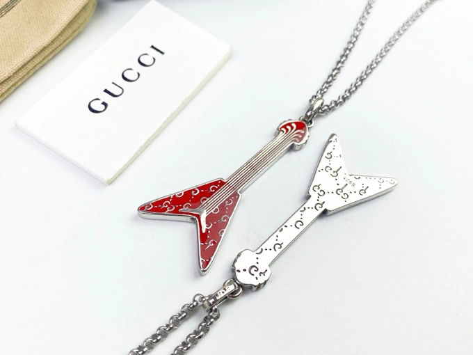Stylish Gucci Necklaces 245077