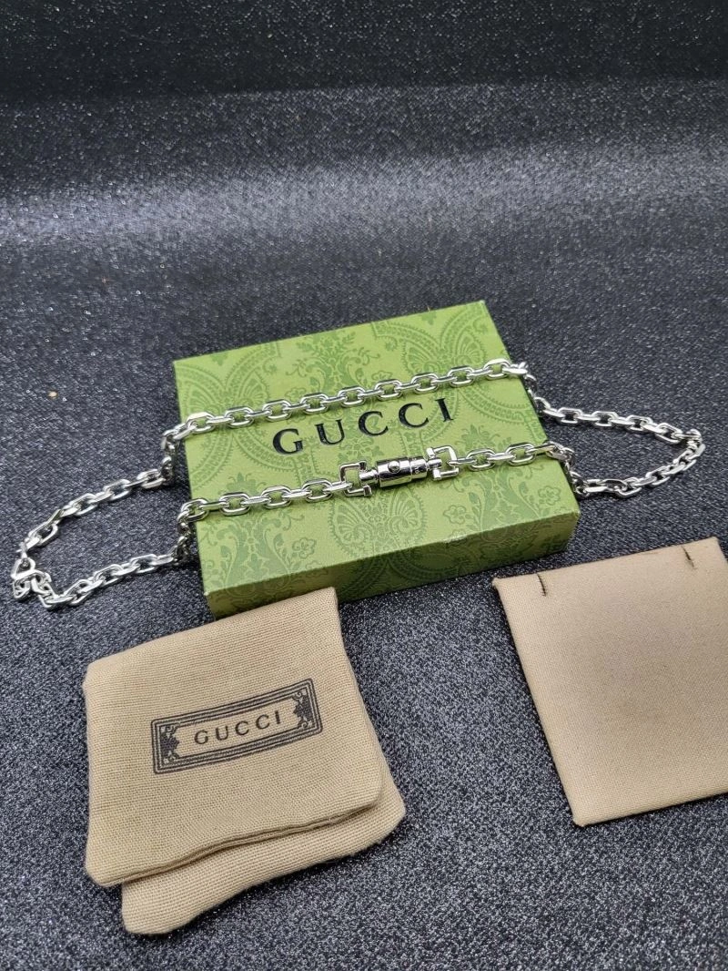 Sporty Gucci Necklaces 245056