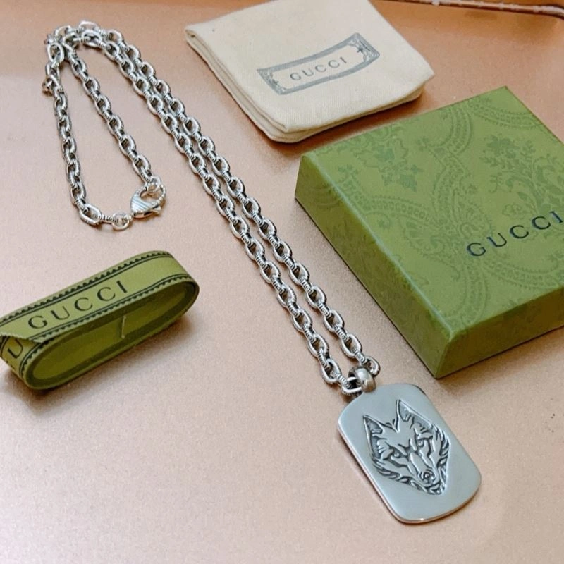 Versatile Gucci Necklaces 245076