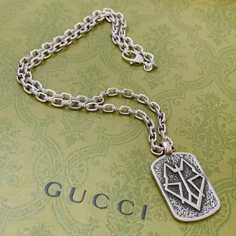 Versatile Gucci Necklaces 245076